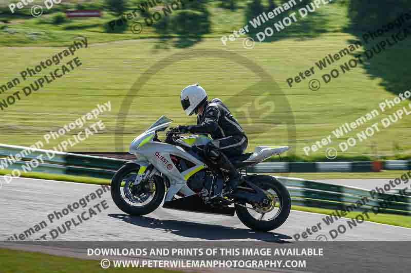 cadwell no limits trackday;cadwell park;cadwell park photographs;cadwell trackday photographs;enduro digital images;event digital images;eventdigitalimages;no limits trackdays;peter wileman photography;racing digital images;trackday digital images;trackday photos